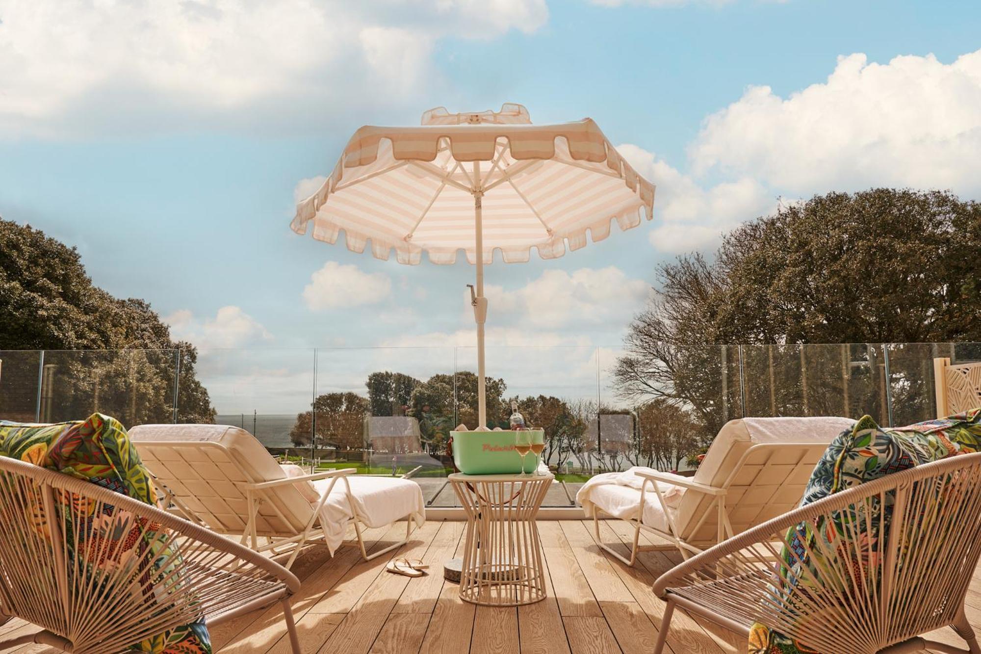 The Nici Hotel Bournemouth Bagian luar foto