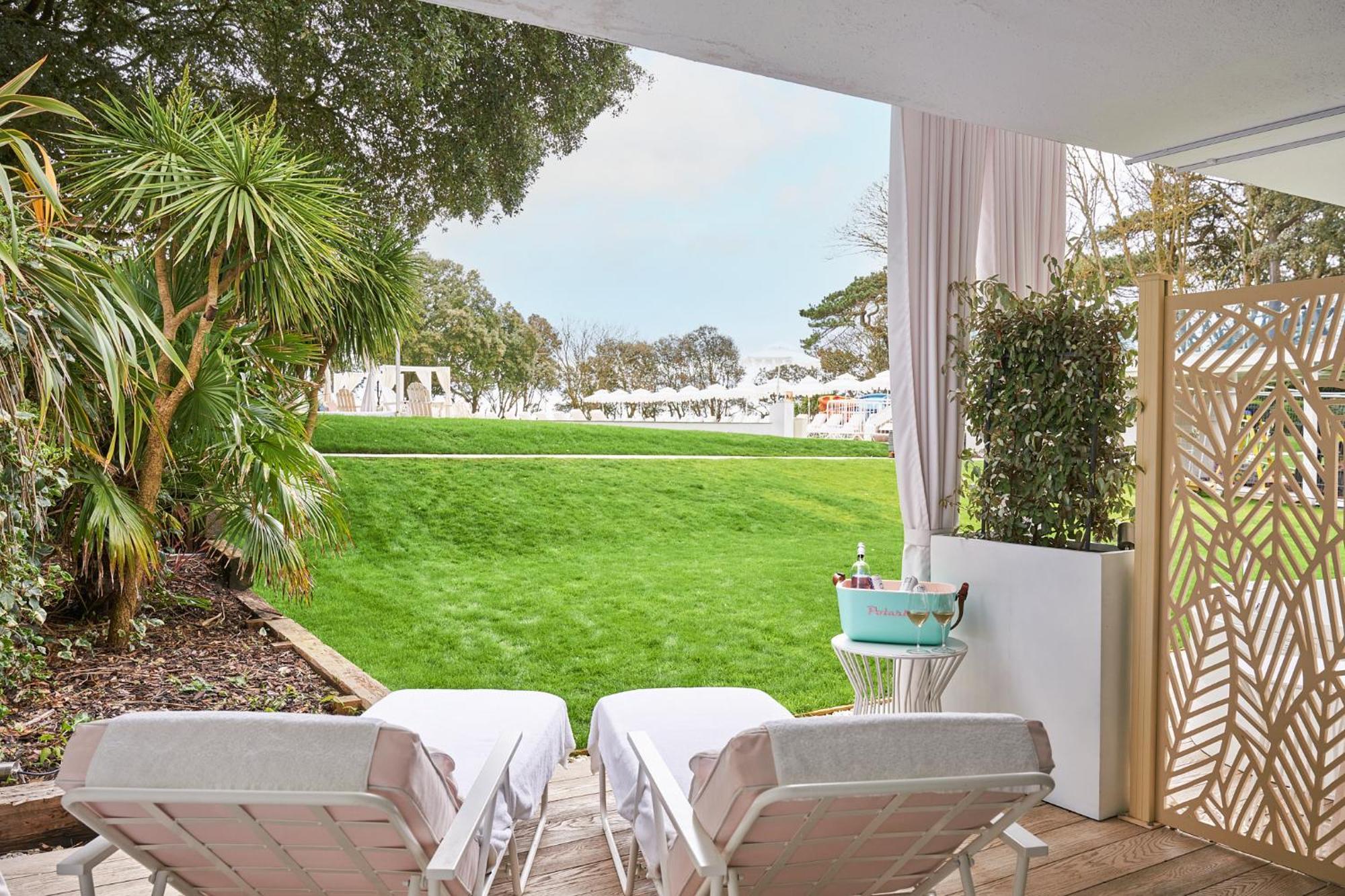 The Nici Hotel Bournemouth Bagian luar foto